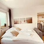 Neu Gruppenurlaub In Der Kieler Innenstadt Апартаменты
