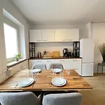 Neu Gruppenurlaub In Der Kieler Innenstadt *