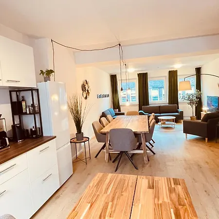 Neu Gruppenurlaub In Der Kieler Innenstadt Apartamento